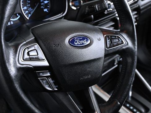 Used 2020 Ford EcoSport Titanium image 12
