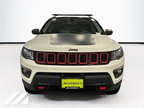 Used 2019 Jeep Compass Trailhawk AWD/4WD image 2