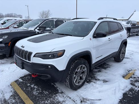 Used 2022 Jeep Cherokee Trailhawk w/ Trailer Tow Group image 1