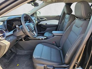New 2026 Chevrolet Trax LT w/ Sunroof Package FWD video 4