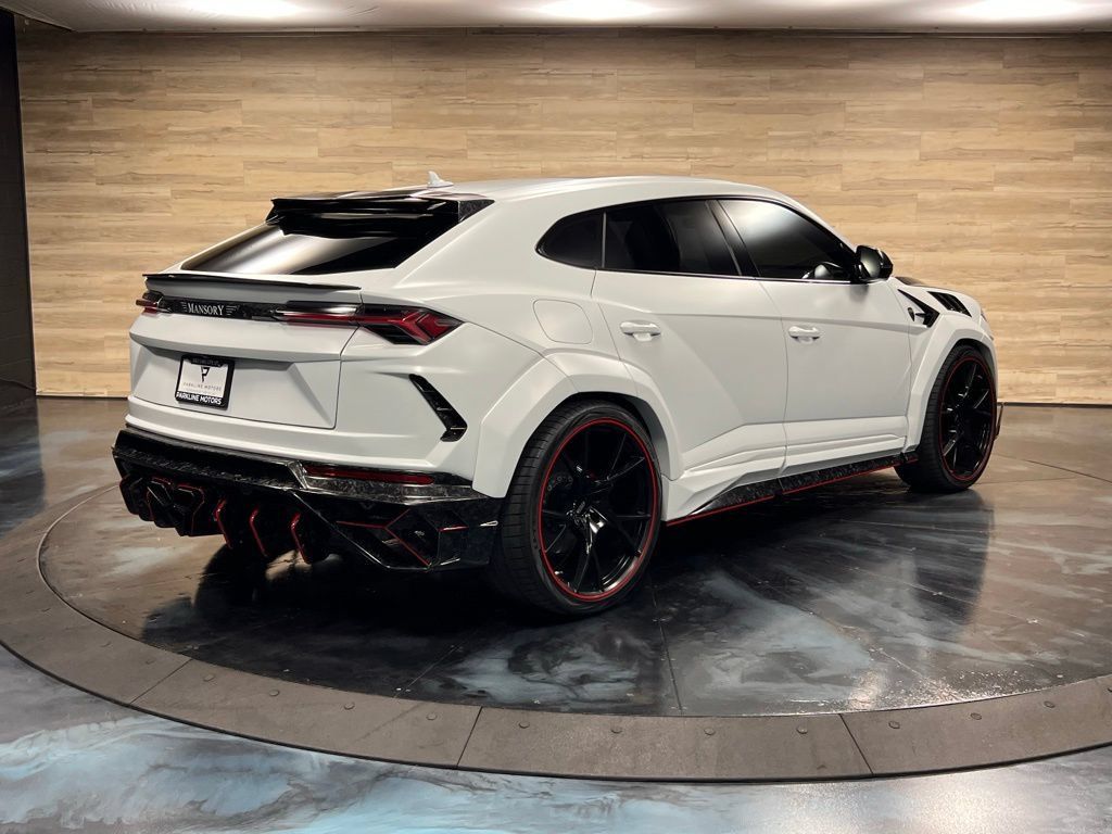 Used 2019 Lamborghini Urus AWD/4WD image 16