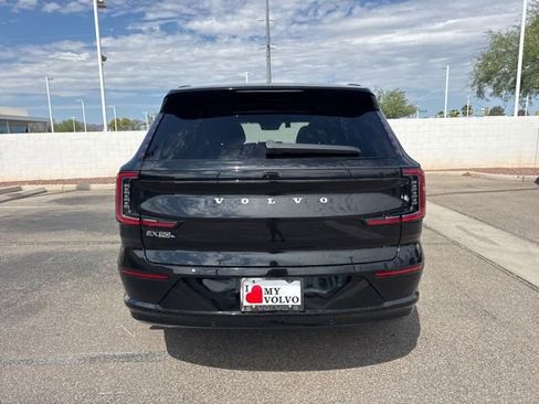 New 2025 Volvo EX90 Plus image 5