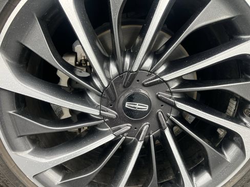 Used 2021 Lincoln Aviator Reserve w/ Equipment Group 202A AWD/4WD image 12