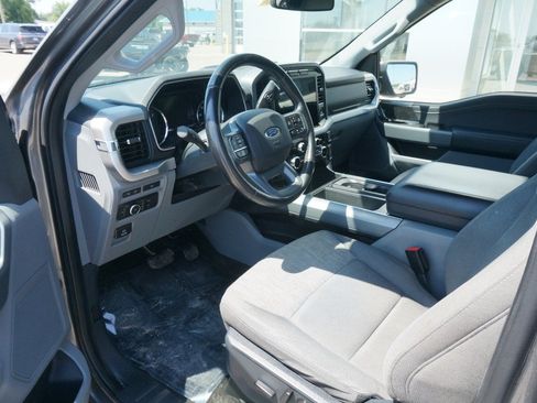 Used 2022 Ford F150 XLT w/ Equipment Group 302A High AWD/4WD image 9