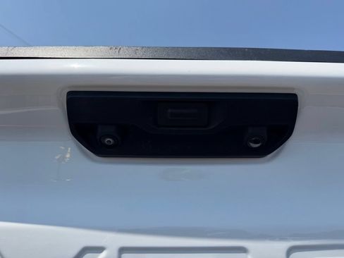 Used 2022 Chevrolet Silverado 1500 Custom AWD/4WD image 17