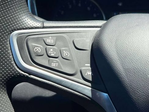 Used 2023 Chevrolet Equinox LT FWD image 22