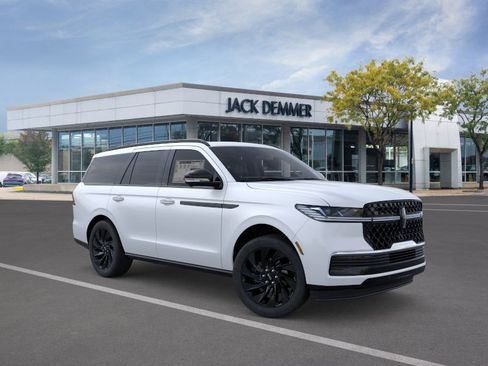 New 2026 Lincoln Navigator Reserve AWD/4WD image 7