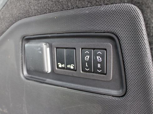 Used 2023 Cadillac Escalade Sport AWD/4WD image 25