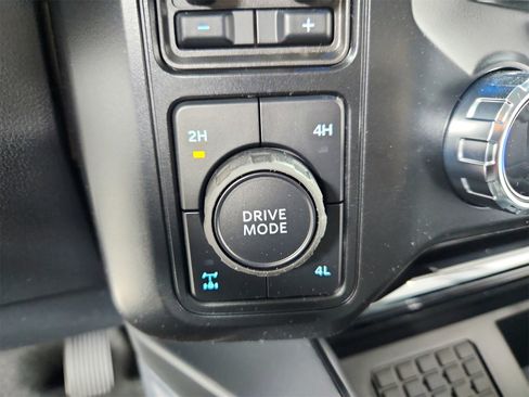 New 2026 Ford F250 Lariat w/ Lariat Ultimate Package image 29