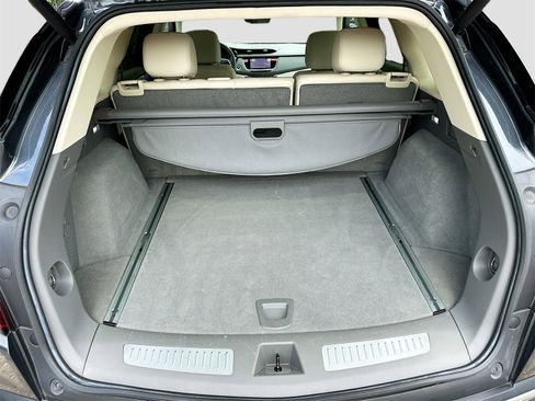 Used 2022 Cadillac XT5 Premium Luxury w/ Technology Package image 28