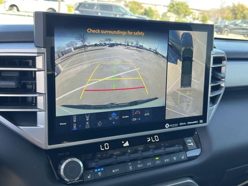 Used 2024 Toyota Tundra Limited image 25