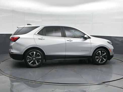 Used 2022 Chevrolet Equinox LT FWD image 3