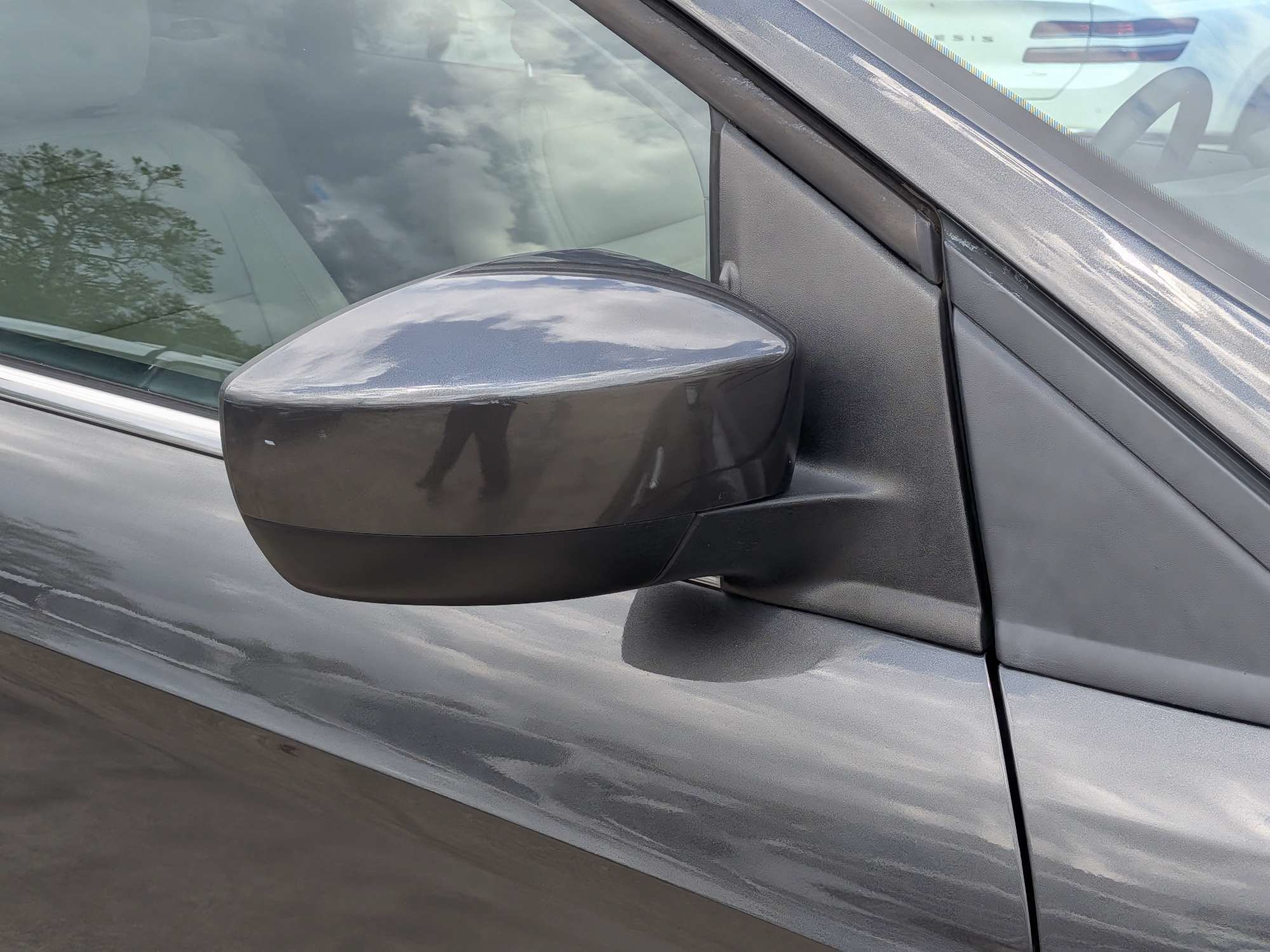 Used 2018 Ford Escape SEL FWD image 11