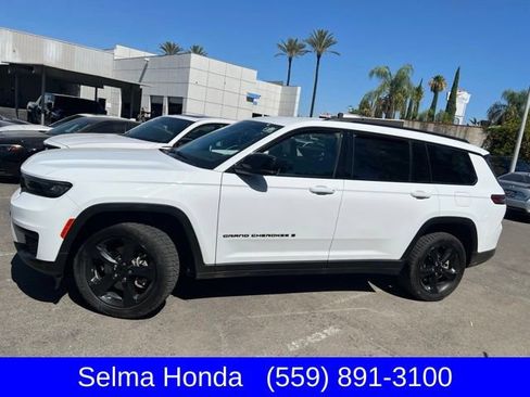 Used 2023 Jeep Grand Cherokee L Laredo AWD/4WD image 2