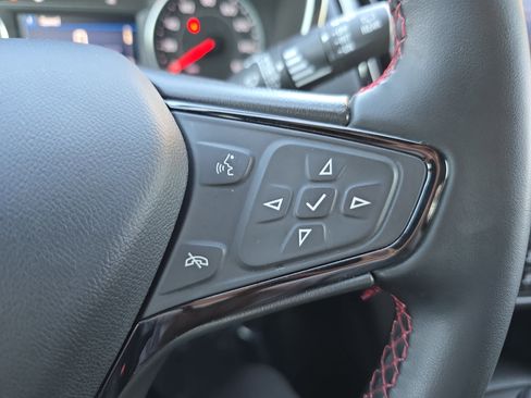 Used 2023 Chevrolet Equinox RS image 19