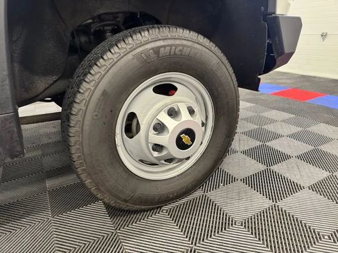 Used 2021 Chevrolet Silverado 3500 W/T w/ WT Convenience Package image 17