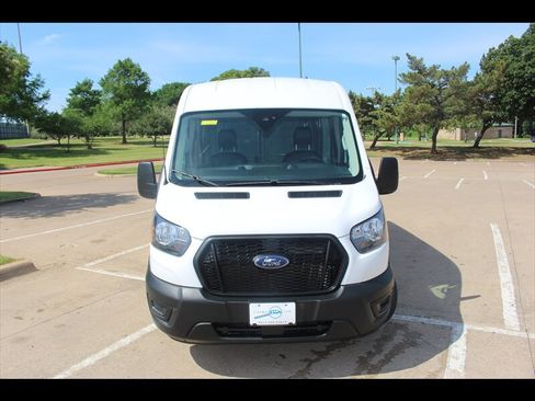 Used 2024 Ford Transit 250 148 Medium Roof RWD image 8
