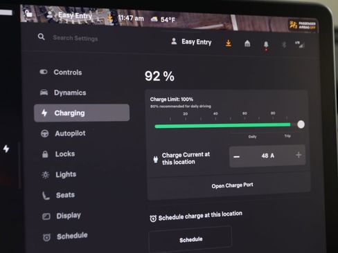 Used 2022 Tesla Model Y Performance image 36