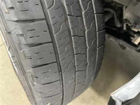 Used 2022 Ford Transit 350 XLT image 30