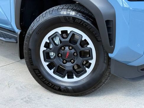 Used 2026 Toyota 4Runner TRD Off-Road Premium AWD/4WD image 2