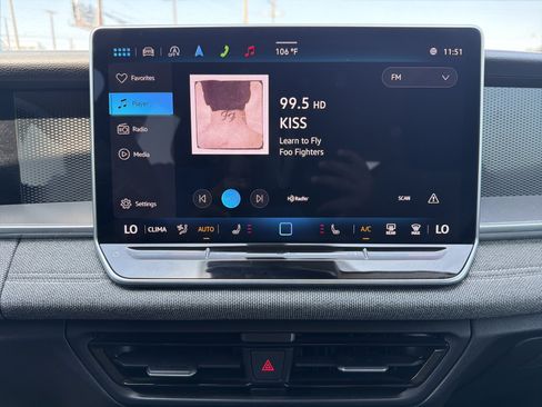 Used 2025 Volkswagen Tiguan S FWD image 18