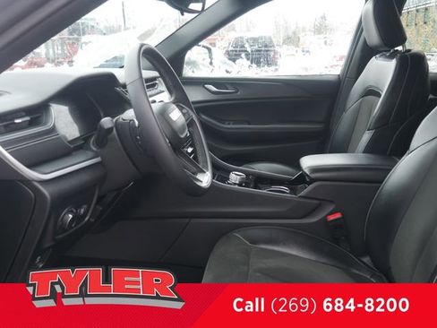 Certified 2023 Jeep Grand Cherokee Altitude image 37