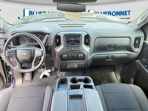 Used 2022 Chevrolet Silverado 2500 Custom w/ Custom Value Package RWD image 12