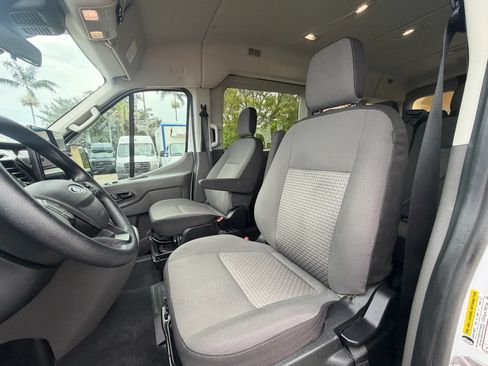 Used 2024 Ford Transit 350 XLT RWD image 12