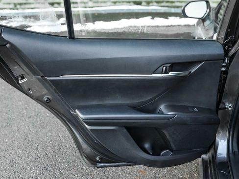 Certified 2021 Toyota Camry LE image 20