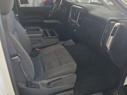Used 2016 Chevrolet Silverado 1500 LT w/ LT Convenience Package AWD/4WD image 6