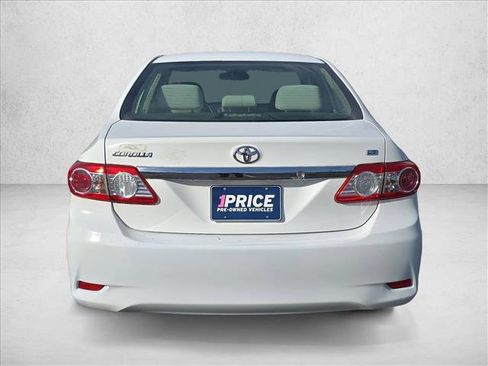 Used 2011 Toyota Corolla LE image 6