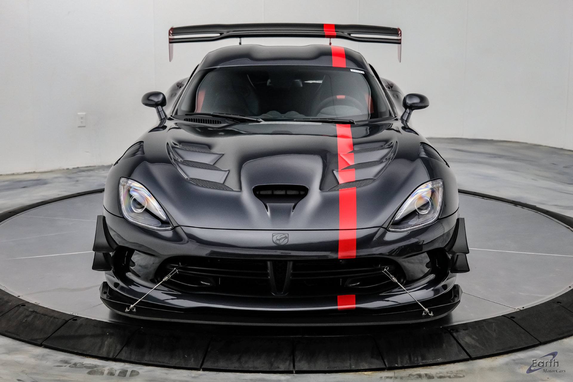 Used 2017 Dodge Viper ACR w/ Extreme Aero Package RWD image 38