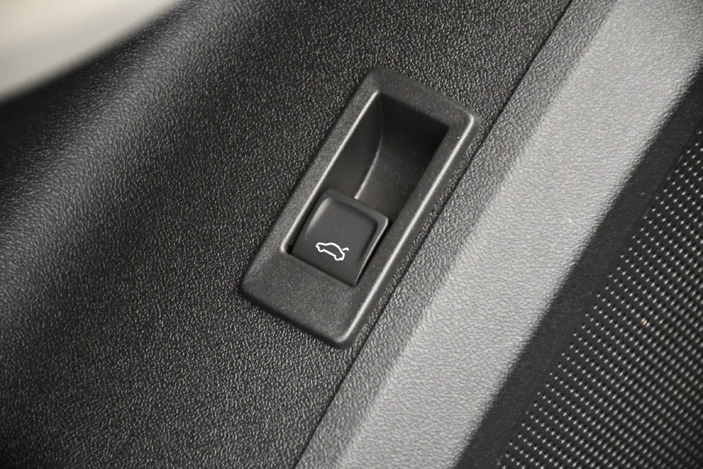Used 2025 Audi Q5 Premium w/ Premium Plus AWD/4WD image 34