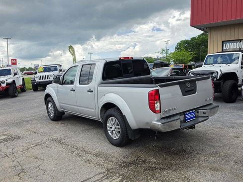 Used 2019 Nissan Frontier SV AWD/4WD image 3