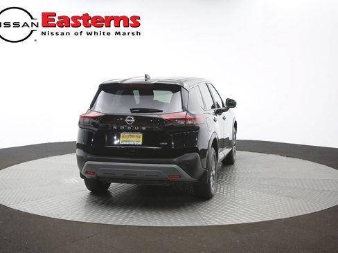Used 2023 Nissan Rogue S AWD/4WD image 33