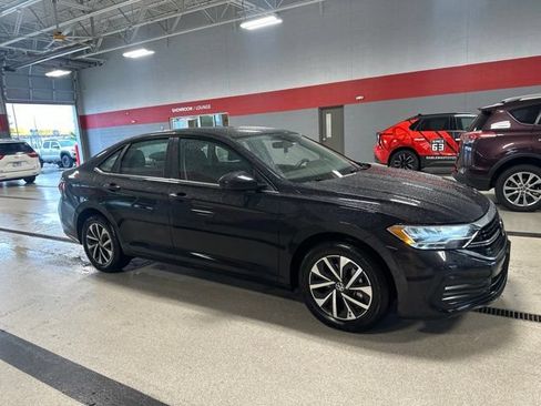 Used 2024 Volkswagen Jetta S FWD image 2