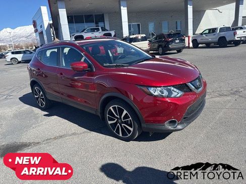 Used 2019 Nissan Rogue Sport SL w/ Premium Package image 16