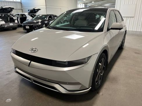 Used 2023 Hyundai Ioniq 5 Limited w/ Cargo Package RWD image 7