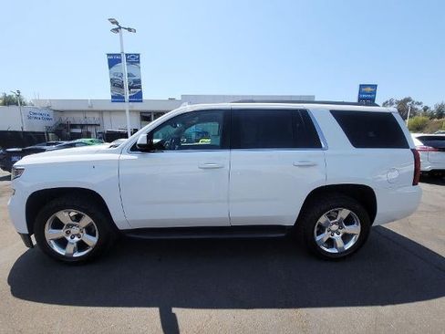 Used 2016 Chevrolet Tahoe LT w/ Luxury Package RWD image 5