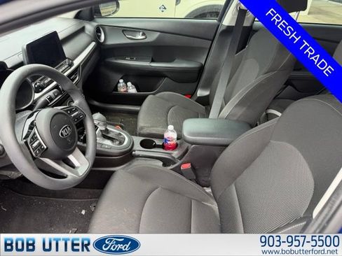 Used 2021 Kia Forte LXS FWD image 5