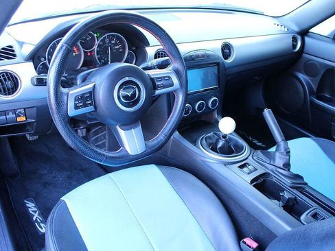 Used 2012 MAZDA MX-5 Miata Touring w/ Suspension Pkg image 9