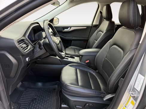 Used 2022 Ford Escape SEL w/ Technology Package image 14