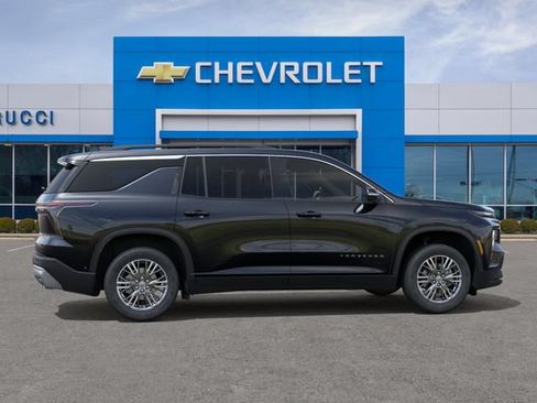 New 2027 Chevrolet Traverse LT FWD image 5