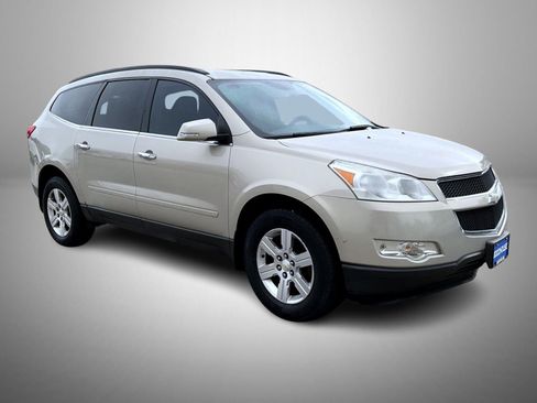 Used 2011 Chevrolet Traverse LT w/ Personal Connectivity Package image 3