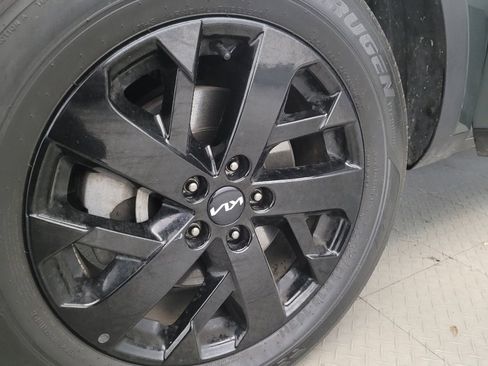 Used 2023 Kia Sorento S w/ Panoramic Sunroof Package image 31