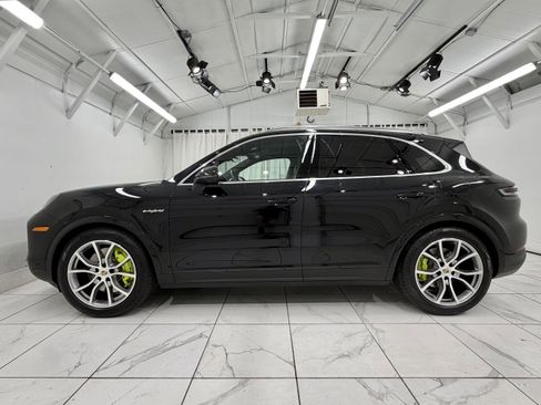 Certified 2026 Porsche Cayenne S AWD/4WD image 15