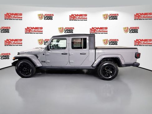 Used 2021 Jeep Gladiator Sport AWD/4WD image 13
