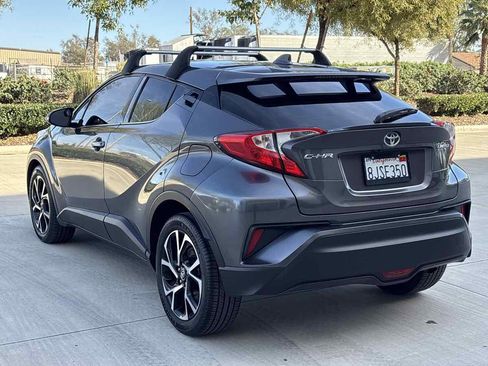 Used 2019 Toyota C-HR Limited image 5