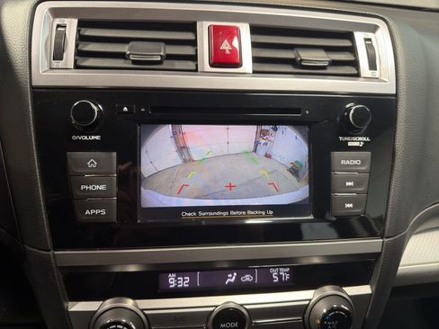 Used 2019 Subaru Outback 2.5i AWD/4WD image 16