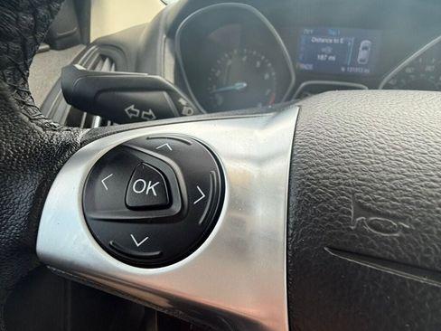 Used 2014 Ford Focus SE w/ Equipment Group 201A image 27